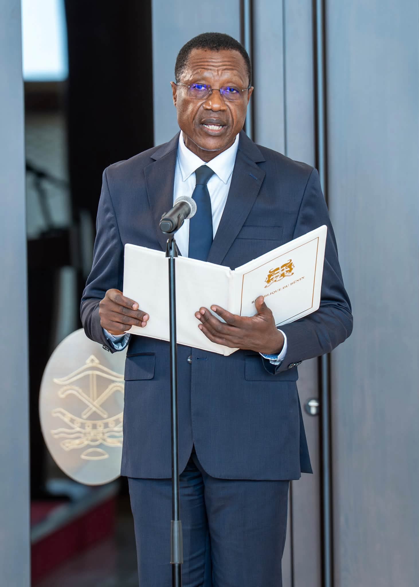 Bénin: Édouard Ouin-Ouro appelé à nouveau pour servir la République