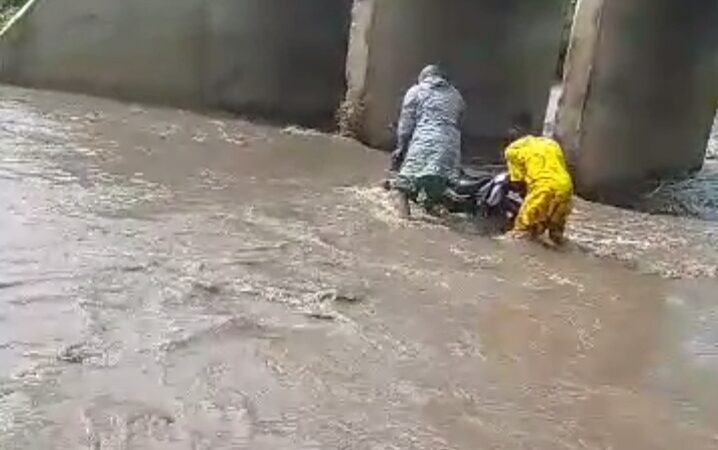 Benin: un instituteur et son fils emportés par les eaux ( les deux corps repêchés)