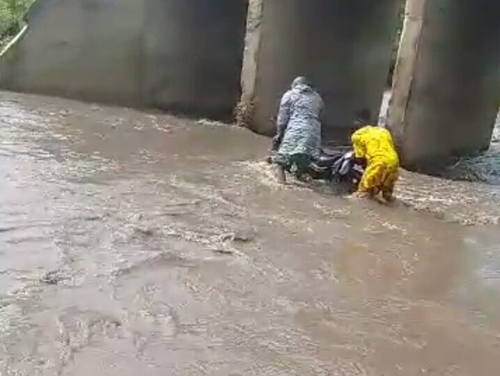 Benin: un instituteur et son fils emportés par les eaux ( les deux corps repêchés)