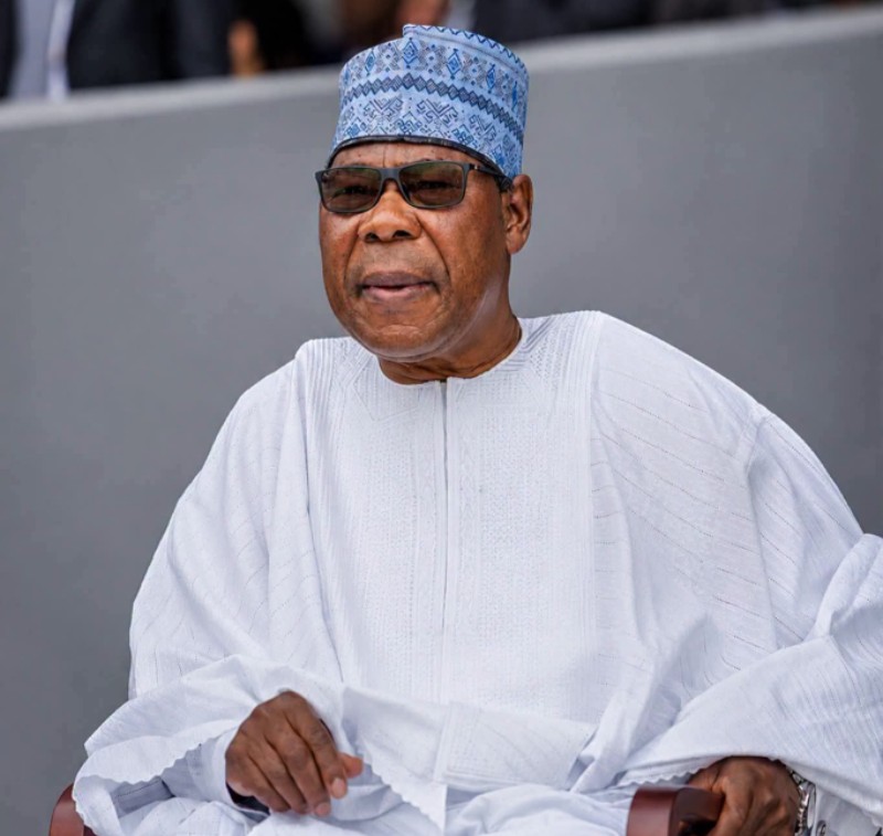 Souffrant d&rsquo;une hernie discale: l&rsquo;ancien président Boni Yayi évacué en Allemagne 