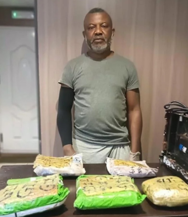 Trafic de drogue : un dealer nigérian d’héroïne interpellé à Cotonou puis extradé vers son pays 