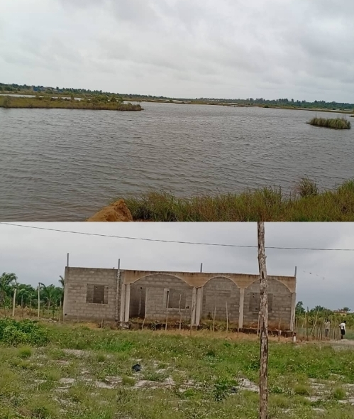 PAHOU/HOUNDJAVA : Un lac artificiel et des maisons abandonnées, le lourd bilan des années de dragage de sable au nez des autorités