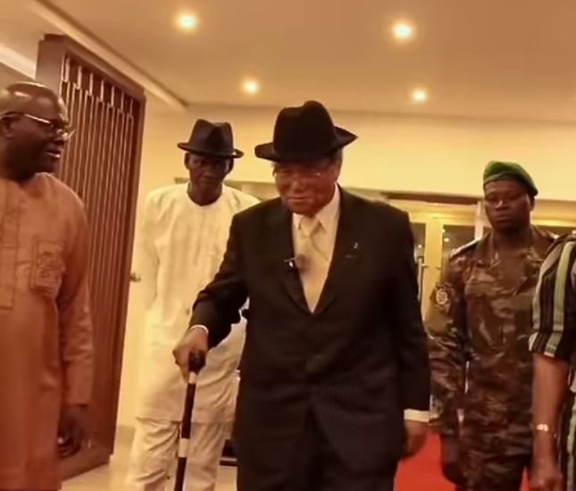 Bénin : Nicéphore Soglo de retour au pays après plusieurs semaines d’absence