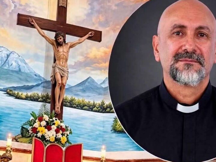 Drame à Guayaquil : Une Croix s&rsquo;effondre sur le Père Patricio Sánchez Molinari en pleine célébration de messe