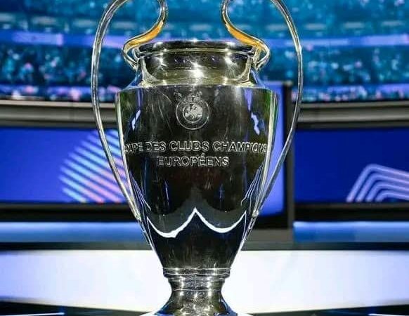 Ligue des Champions : le PSG fait tomber le Barça, Liverpool renverse Villarreal, le festival de buts de la J3  ‎