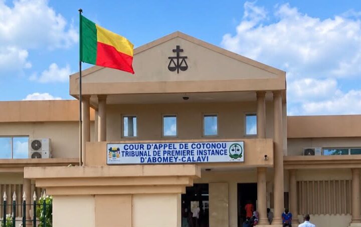 Abomey-Calavi : il empoche 5 millions à la tontine et refuse de payer la suite, le tribunal tranche