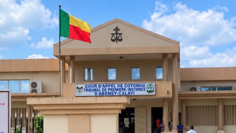 Abomey-Calavi : il empoche 5 millions à la tontine et refuse de payer la suite, le tribunal tranche