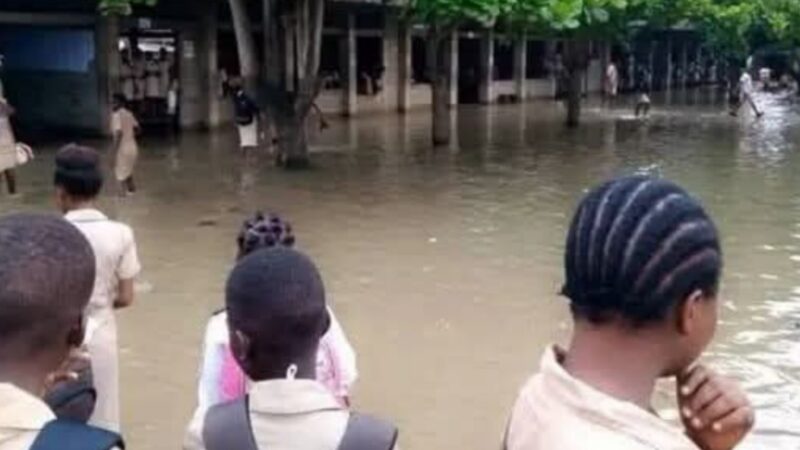Ouinhi : les inondations paralysent le CEG des Tohouès