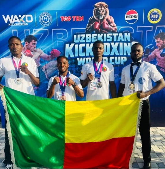 Championnat du monde de Kick-boxing : trois médailles et une distinction pour le Bénin