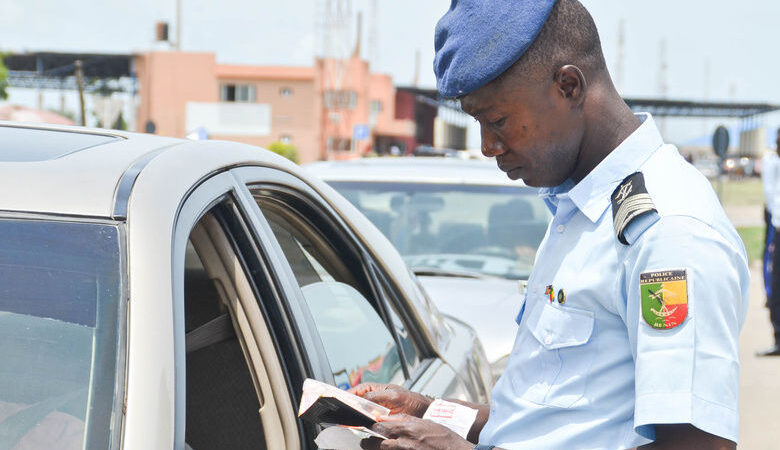 Bénin : la Police républicaine durcit les contrôles routiers contre les vitres opaques